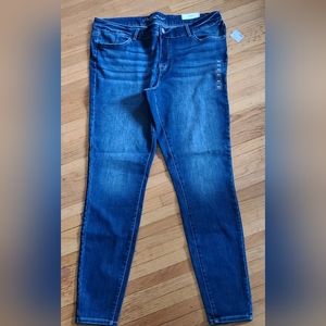 NWT m jeans by Maurices,  20w, xlong